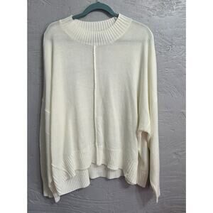 M Lounge Woman's White Sweater Size 20